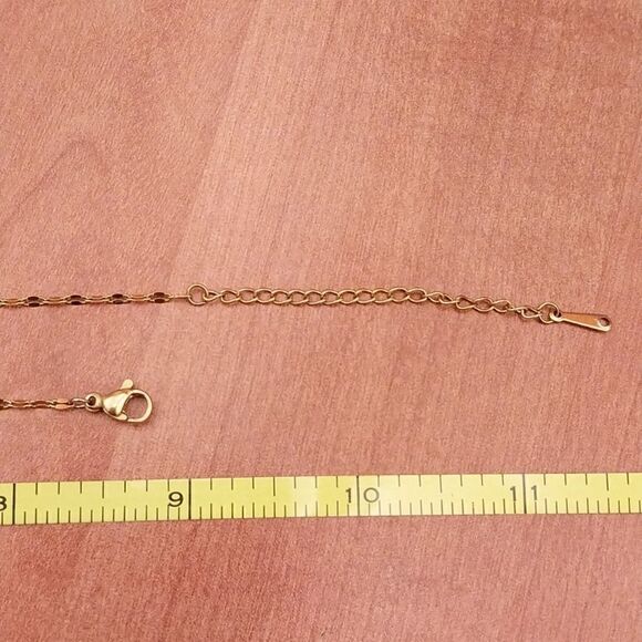 18" Clover Necklace - Picture 6 of 6